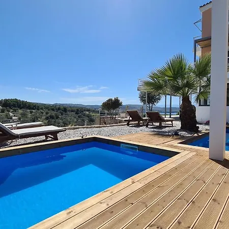 Sunny Place 4*