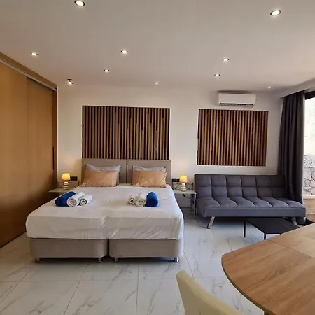 Sunny Place 4*